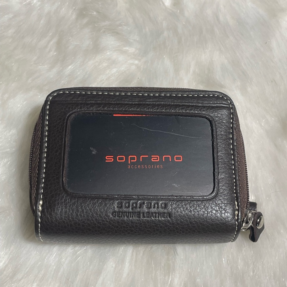New Soprano leather card holder